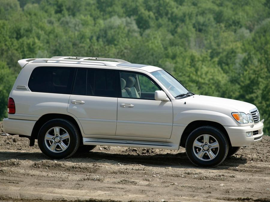  Lexus LX470 2005 года  (фото 20 из 27)